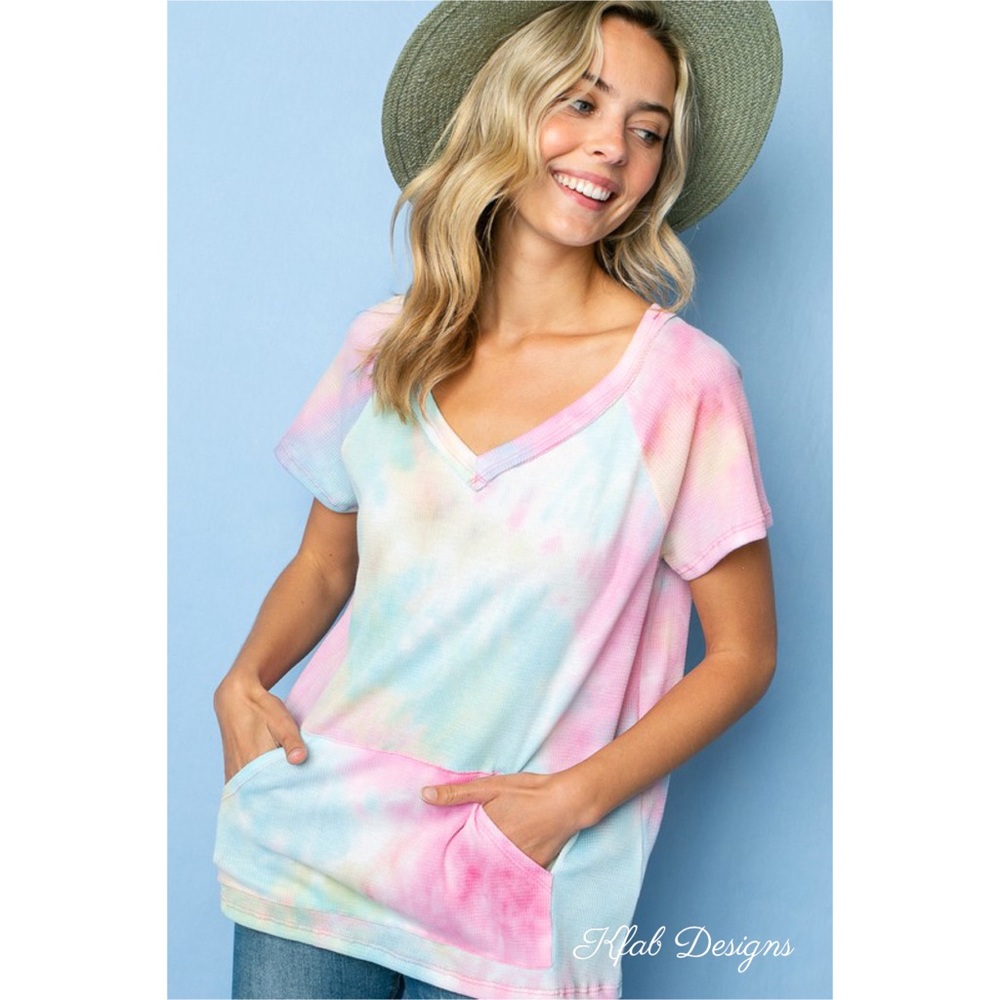❤️LAST! V Neck Tie Dye Thermal Front Pocket Top - Picture 2 of 13